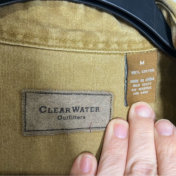 Clear Water Outfitters 100% cotton button down shirt casual mens size medium - Picture 2 of 4